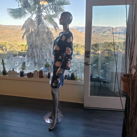 Emily in Paris Inspo: NWT Chi Chi London Tall Dress with Scoop Back - Picture 5 of 10